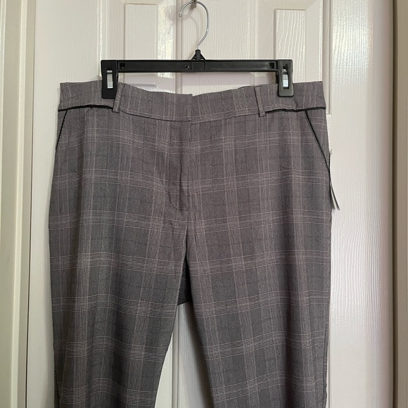 Soho • Women’s Plaid Skinny Pants • Size 14 - Picture 2 of 6
